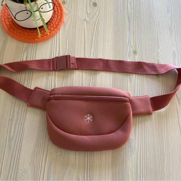 Handbags - Neoprene Belt Bag